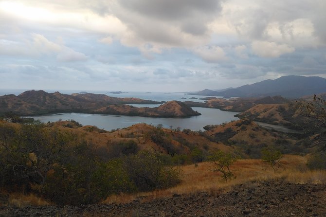 Pauls Flores Tour Labuan Bajo to Ende Flores Land Tour inland by Car 6 Days - Day 2: Rana Mese, arak, and Ngada traditions