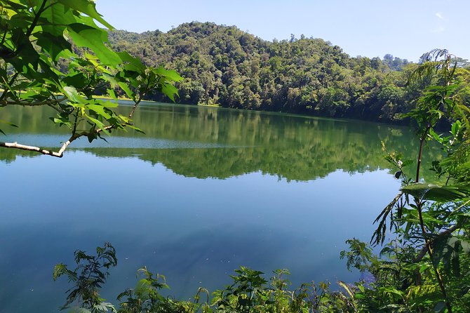 Pauls Flores Tour Labuan Bajo to Ende Flores Land Tour inland by Car 6 Days - What the $1,209 group price really buys