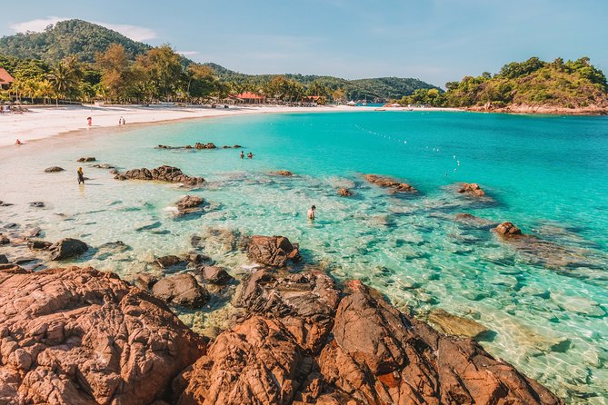 Pink Beach and Southeast Gili Islands Private Tour – Full Day - Why this southeast Lombok day is different