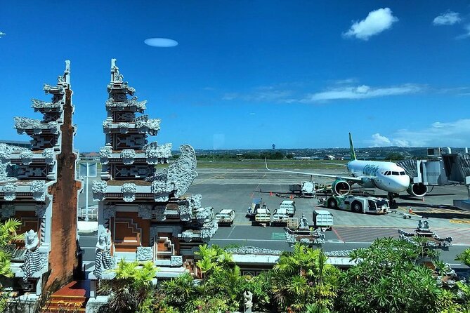 Private Arrival Transfer: Bali Airport to Kuta, Legian, Seminyak and Nusa Dua - Why the name sign and WhatsApp support matter