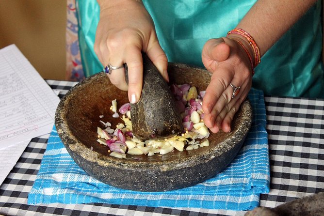 PRIVATE Authentic Balinese Cooking Class in Ubud at Putu's Home - Grinding spices and cooking five Balinese dishes