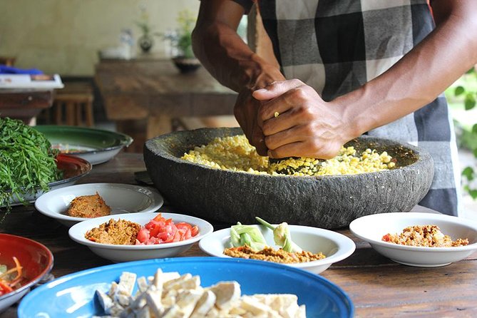 PRIVATE Balinese Cooking Class in Ubud with Dewa with Transfers - Key points to know before booking