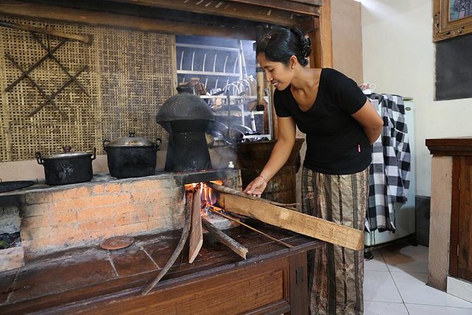 PRIVATE Balinese Cooking Class in Ubud with Dewa with Transfers - Why the cultural conversation matters