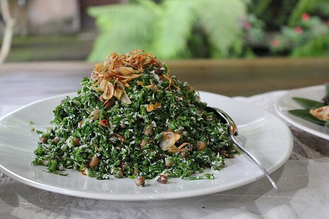 PRIVATE Balinese Cooking Class in Ubud with Dewa with Transfers - Who should book this experience?