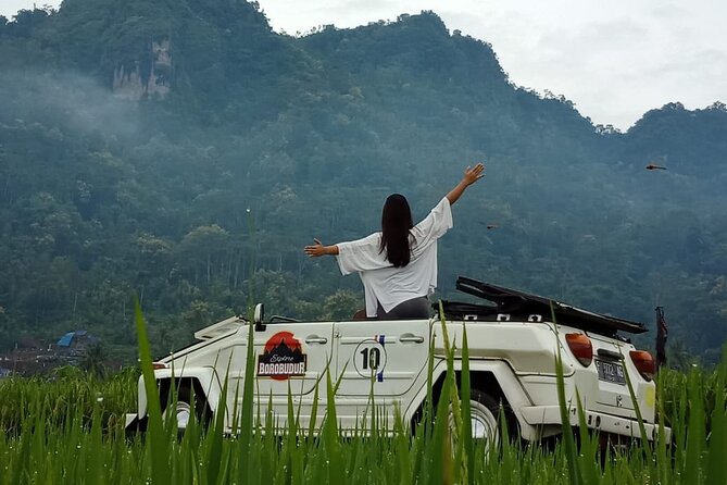 Private Borobudur Village Trip By Volkswagen Safari - Nglipoh pottery village and the work behind each piece