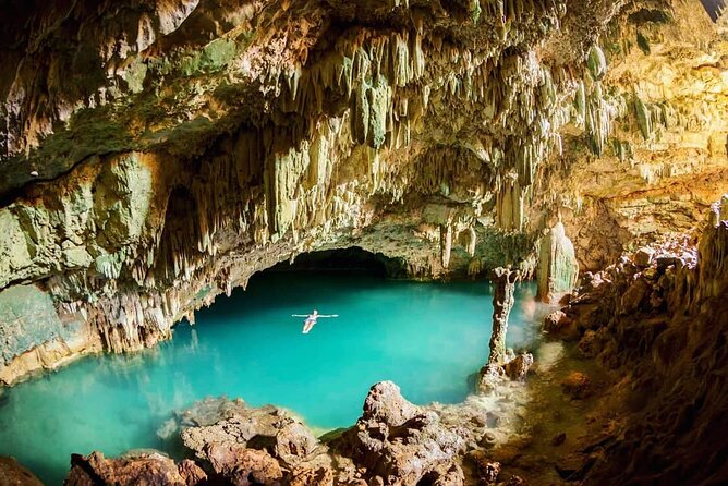 Private Day Tour Rangko Cave -Batu Cermin Cave - Private transport and the comfort factor