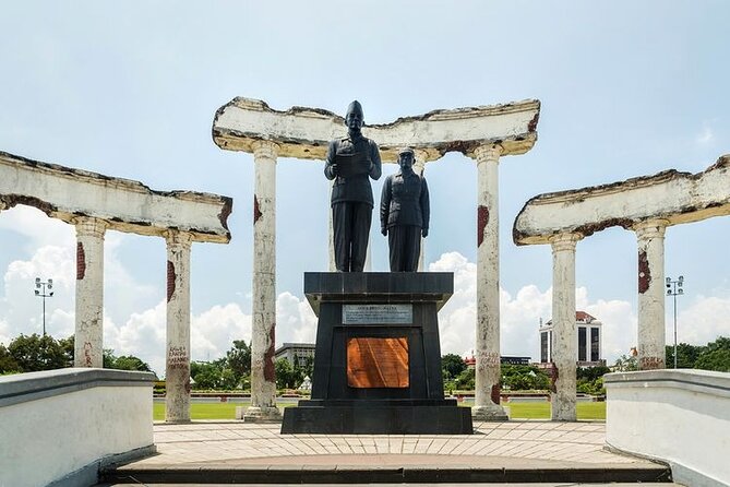 Private Day Tour Surabaya Historiculture - Key points to know before booking