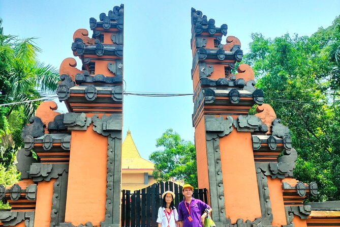 Private Day Tour Surabaya Historiculture - A quick passage through the Chinese quarter