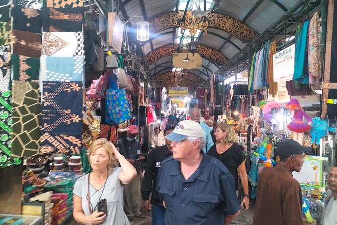Private Day Tour Surabaya Historiculture - Pabean Market: the most everyday stop