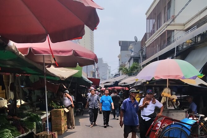 Private Full-Day Guided Tour: Explore Jakarta’s Top Highlights - Istiqlal Mosque and Jakarta Cathedral