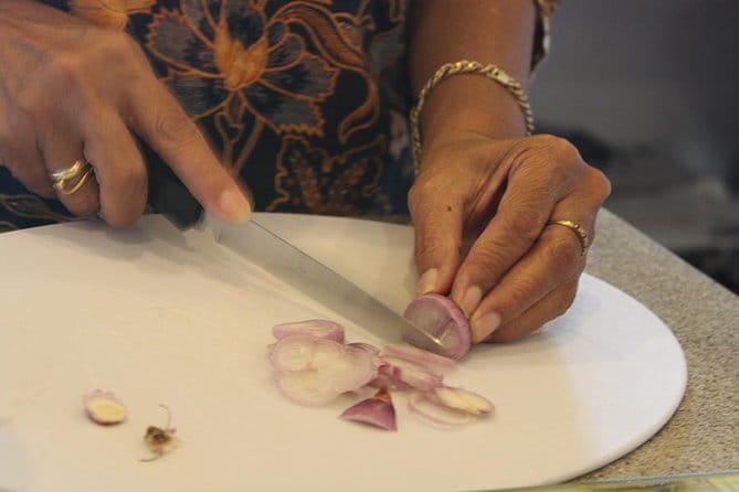Private Javanese Cooking Class with Dotty in Tumbak Bayuh, Canggu - Preparing a Simple Javanese Lunch