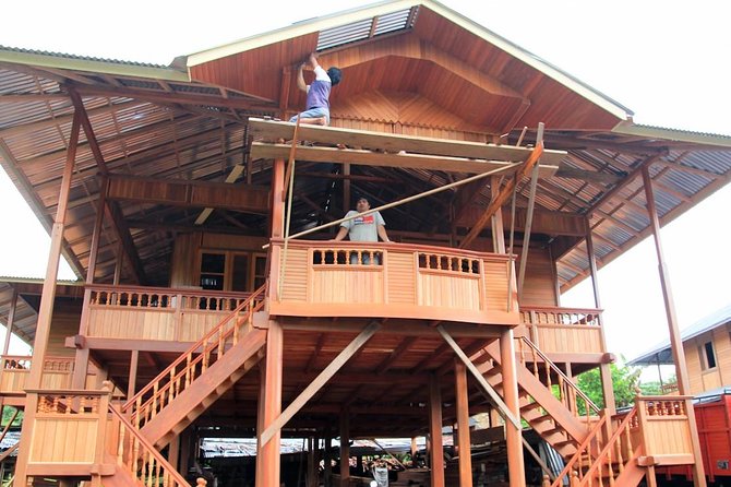 Private Manado Tour to Woloan Village, Tondano Lake & Minahasa Highland - Temboan Rurukan Peak and the Minahasa highlands