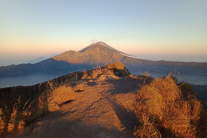 Private Mount Batur Sunset Trekking - All inclusive tour - The descent after dark