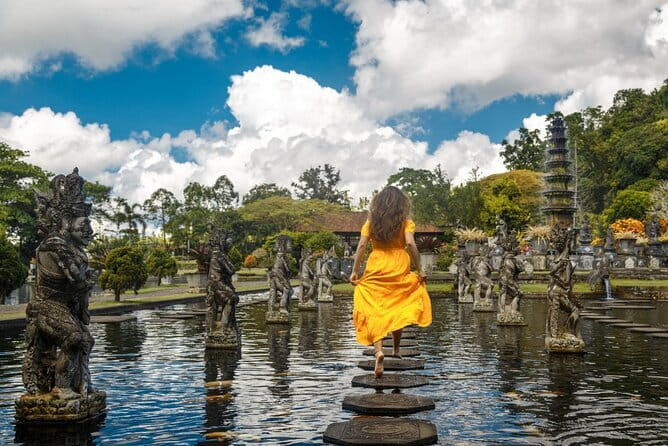 Private Sightseeing Northern East Bali All inclusive - Tirta Gangga’s pools, fountains, and royal setting