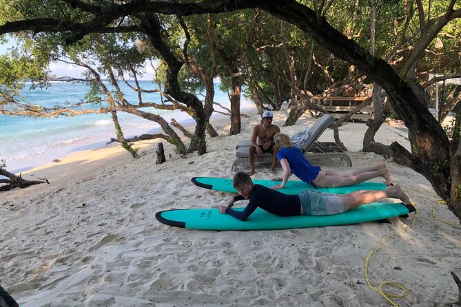 Private Surf Lessons in Selong Belanak Lombok - What your 90-minute lesson looks like