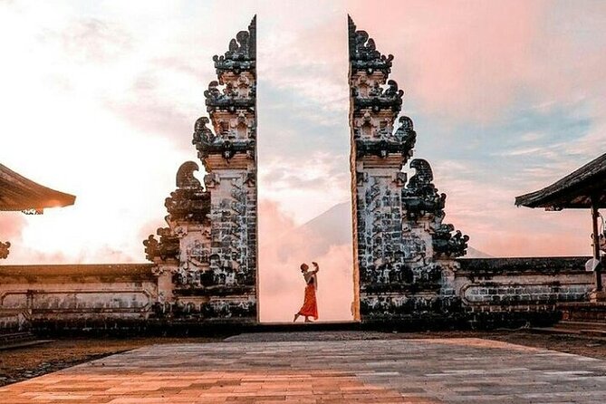 Private Tour Bali: Lempuyang Temple / Gate of Heaven, tirtagangga, waterfall. - Tukad Cepung Waterfall and its short adventure