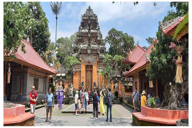 Private Tour: Batuan Temple, Tegenungan Waterfall, Elepahant Cave Free transport - Ubud Palace: a compact look at royal Bali