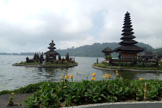 Private Tour: Leke-Leke Waterfall, Handara gate & Iconic Temples - Taman Ayun Temple and its royal gardens