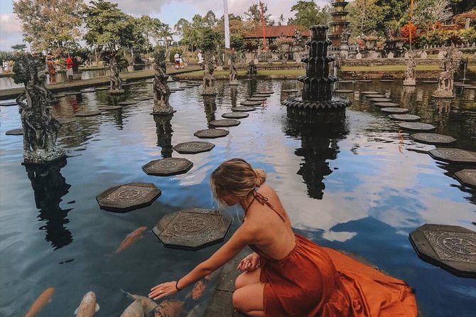 Private Tour Lempuyang, Tirta gangga, tukad Cepung Waterfall - Tirta Gangga’s pools and royal setting