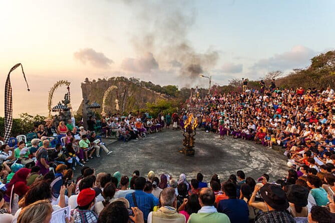 Private Tour Uluwatu Temple and Kecak Sunset Dance - Why this tour works as a southern Bali day