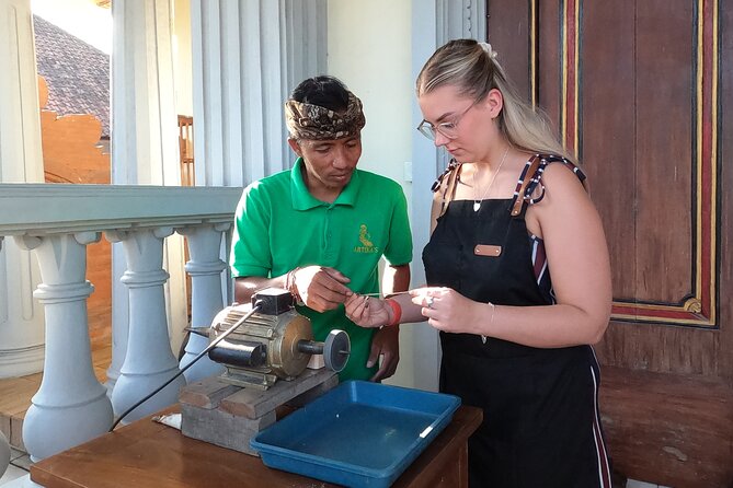 Private Traditional Bali Silver Jewelry Making Class - Choosing a design that can be finished