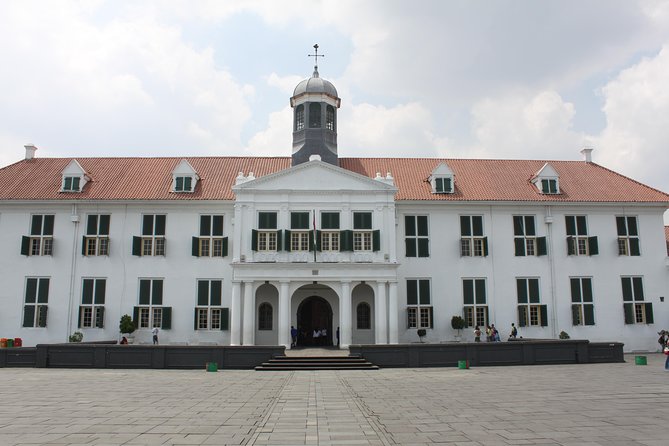 Queen of the East (Old Batavia) Walking Tour - Key points to know before booking
