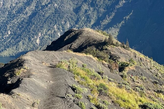Rinjani Summit 2 days 1 night - Day two: a 3:00 a.m. climb to 3,726 meters