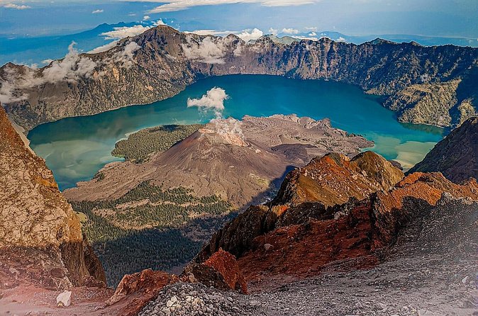 Rinjani Trekking 3D2N Summit - Full Trail - Senaru and the Walk Out