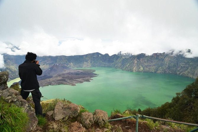 Rinjani Trekking 3D2N Summit - Full Trail - Reaching Rinjani’s Summit