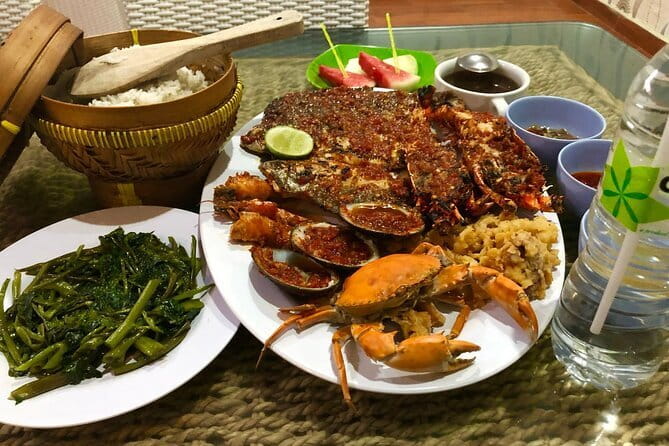 Romantic Seafood Dinner at Jimbaran Beach Bali include Sunset - What the Sunset Setting Adds