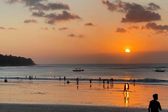 Romantic Seafood Dinner at Jimbaran - Sunset at Jimbaran Beach is the main attraction