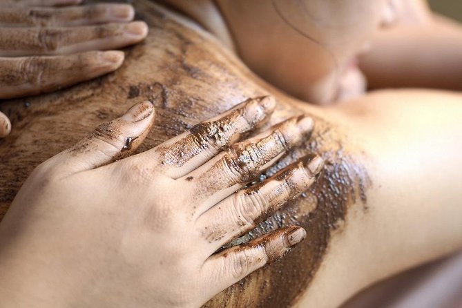 Royal Orchid Spa 90 Minutes Relaxing Massage. - Arriving with a welcome drink and Thalasso foot massage