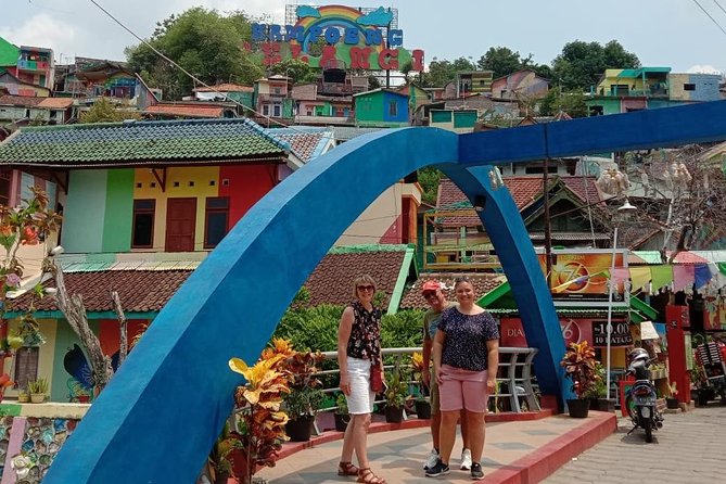Semarang Tour For Cruise Passengers - Sam Po Kong Temple brings color and character