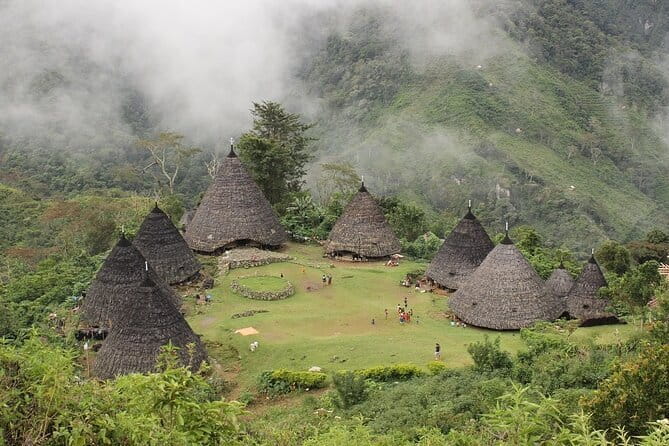 Shared Trip Sailing Komodo 3D2N - Meals, drinks, and life on deck
