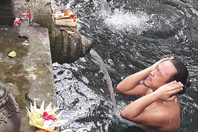 Skip the Line Tirta Empul Temple Entrance Ticket All Inclusive - Why Tirta Empul feels different from an ordinary temple visit