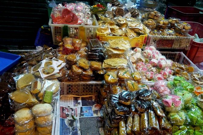 Small-Group Denpasar Night Food Tour - Five Stops, Five Ways to Eat
