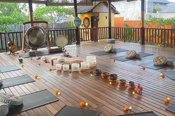 Sound Bath Healing Journey on the Island of Nusa Lembongan - A quiet evening at Island Yoga Lembongan