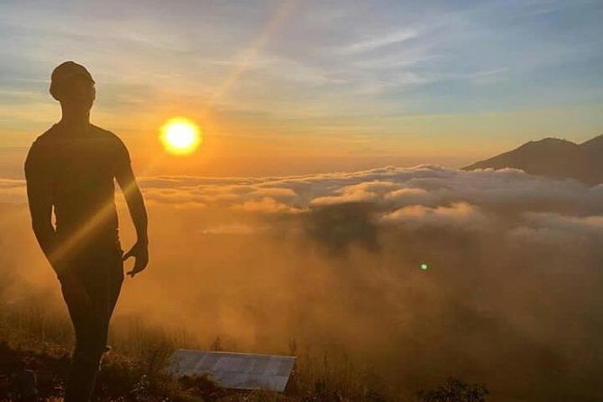 Sunrise mount batur trecking all inclusive - Breakfast and water on the mountain