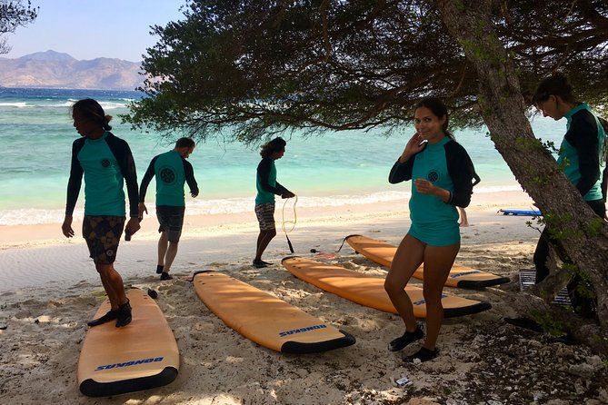 Surf Lesson Gili Trawangan - The two-hour schedule, from beach briefing to waves