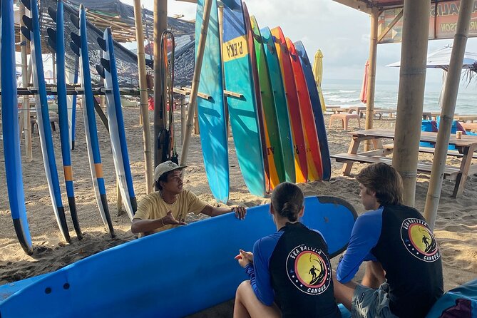 Surfing Lesson at Batu Bolong Beach in Canggu - The beach hut finish is a welcome touch