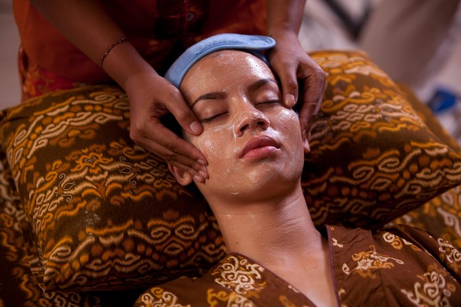 Sweet Dream Couple Treatment by ANJALI SPA - The 60-minute traditional facial