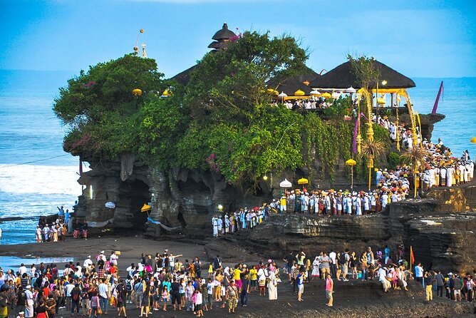 Tanah Lot and North Bali Tour: Scenic Journey - Pura Batu Bolong, a brief coastal pause