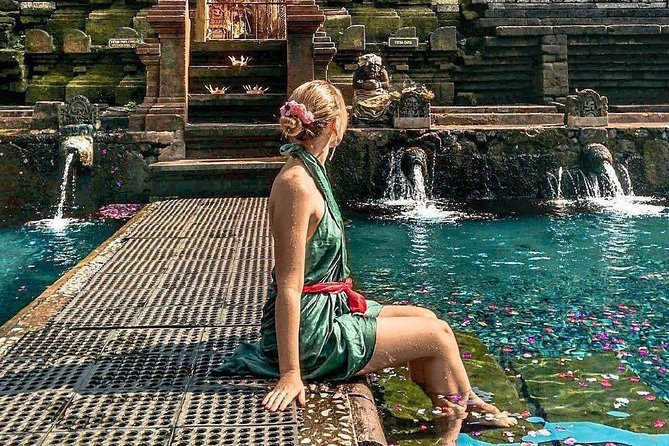 Tanah Lot Temple, Waterfall & Ubud Tour (Private & All-Inclusive) - What the private format is worth at $127