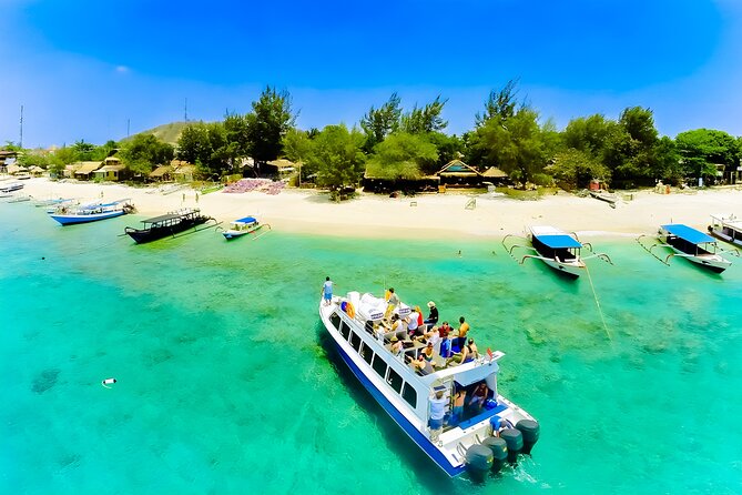 The Best Fast Boat Transfer: Bali - Lombok - Gili Trawangan - The fast boat ride and onboard comfort