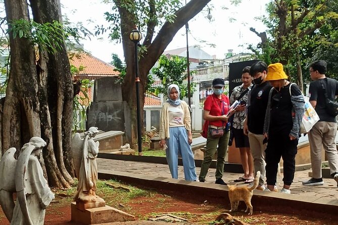 The Secret Society of Batavia - Walking Tour - Monas, Taman Pandang Istana, and the Presidential Palace