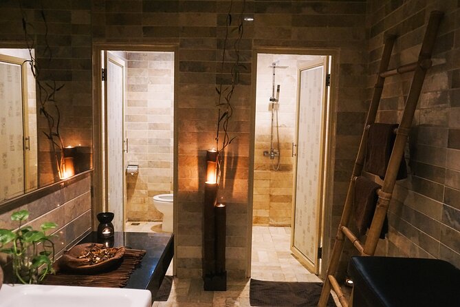 Top 2 Toe Spa Packages in Batam with Lunch - The 30-minute body scrub