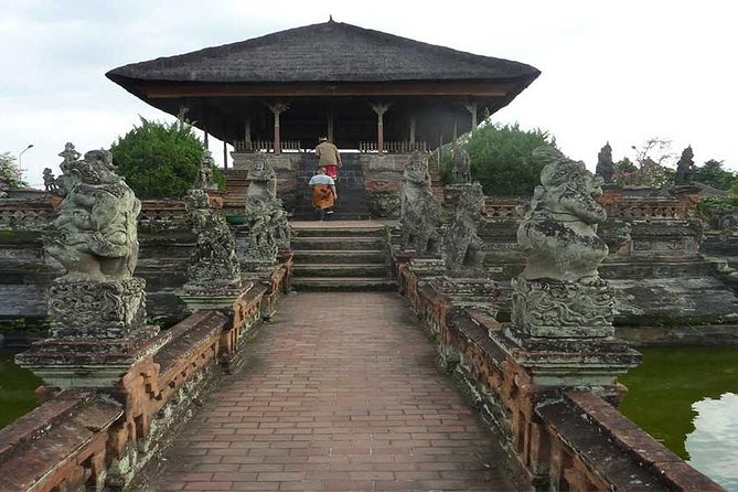 Tour: Besakih Temple-Kintamani Volcano-Water temple&Rice Terrace - What the private car adds to the day