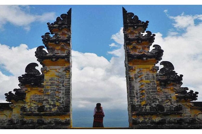 Tour Gate of Heaven at Lempuyang Temple - Blue Lagoon Snorkeling with lunch - The 6:00 am start and the road east