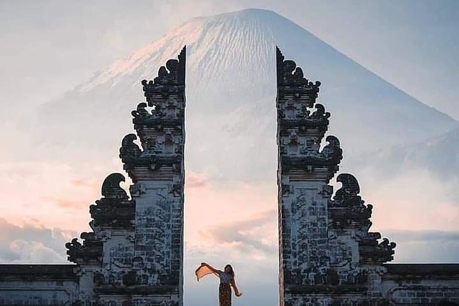 Tukad Cepung Besakih Lempuyang Temple Best of East Bali Tour - A long road to East Bali from Seminyak