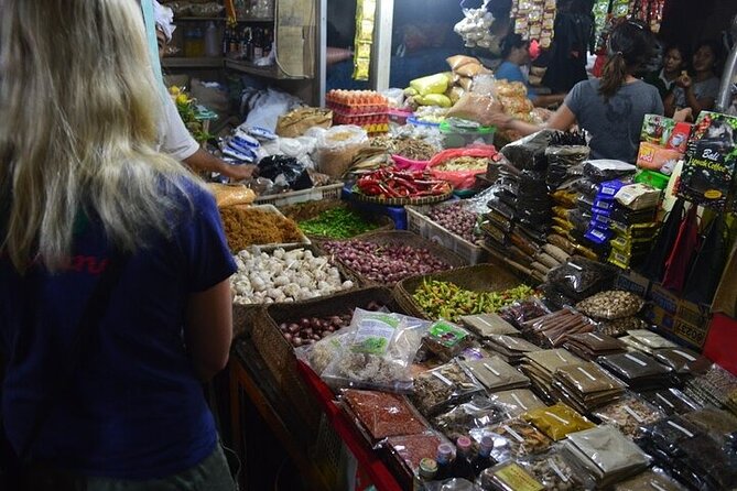 Ubud Cooking Class Bali with Balinese Chef - The vegetarian menu is a full meal, not a side option